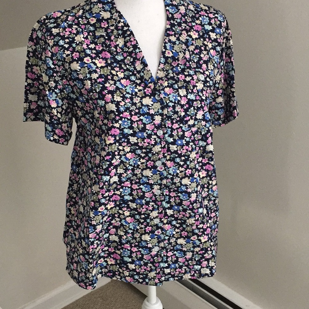🌺 Flowered Blouse 🌺